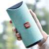 Portable Bluetooth Speaker with FM Radio - Imagen 3